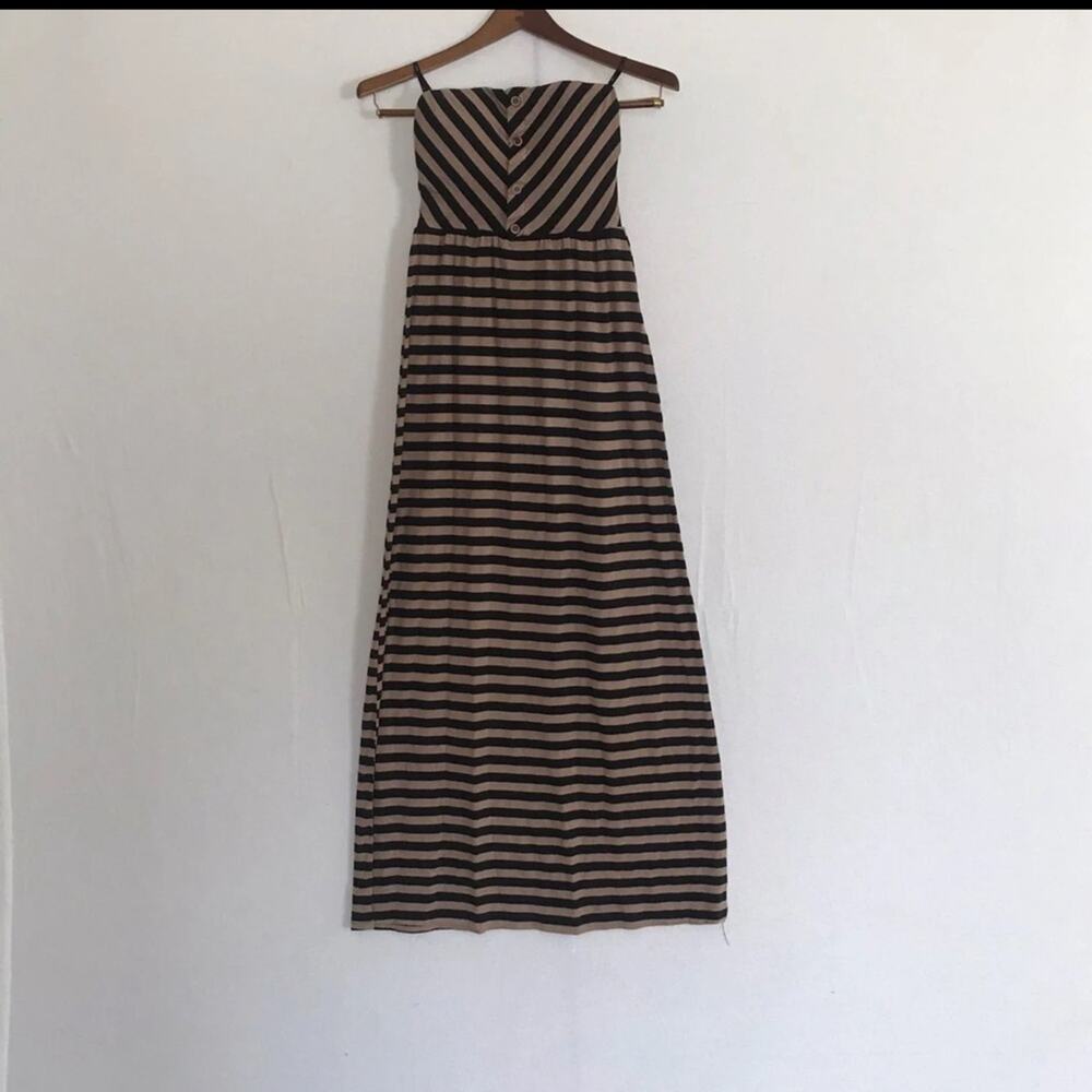 Iris strapless long dress 
Med‎